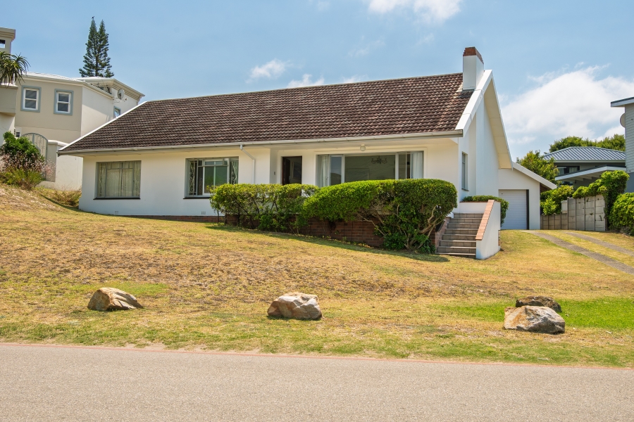 3 Bedroom Property for Sale in Leisure Isle Western Cape